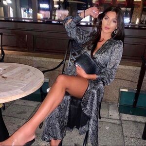 Zara maxi wrap v-neckline long sleeve dress . M